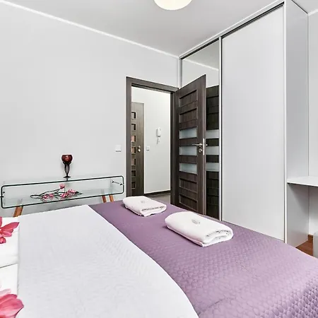 Sikorskiego With Free Garage By Renters Prestige Διαμέρισμα *