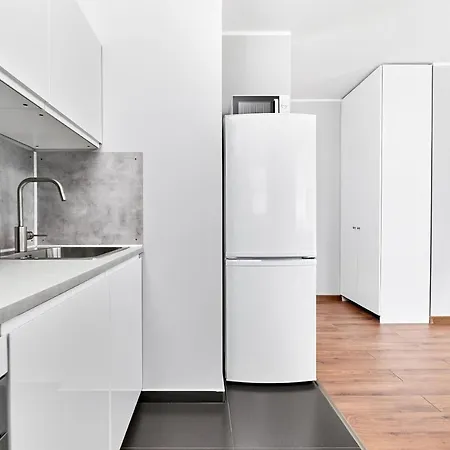 Sikorskiego With Free Garage By Renters Prestige