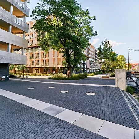 Sikorskiego With Free Garage By Renters Prestige Апартаменты *