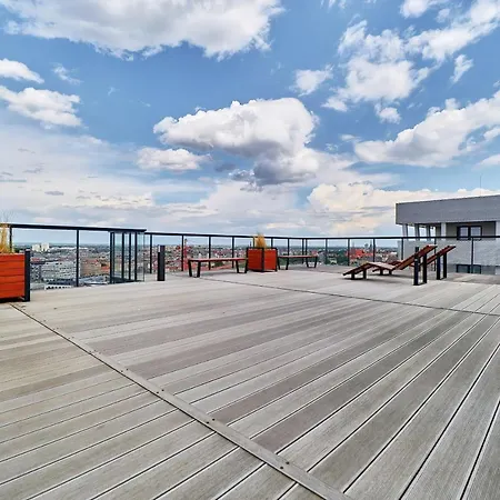 Sikorskiego With Free Garage By Renters Prestige Апартаменты Вроцлав