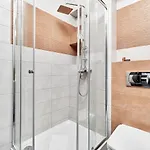 아파트 Sikorskiego With Free Garage By Renters Prestige 브로츠와프