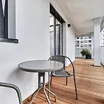 Sikorskiego With Free Garage By Renters Prestige 브로츠와프
