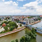 Sikorskiego With Free Garage By Renters Prestige Wrocław