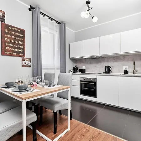 Sikorskiego With Free Garage By Renters Prestige Apartmán Vratislav