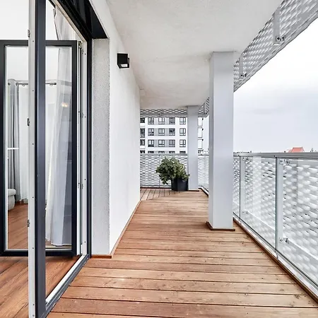 Sikorskiego With Free Garage By Renters Prestige *