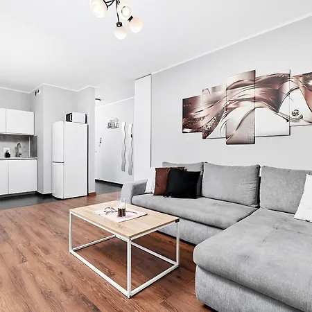 아파트 Sikorskiego With Free Garage By Renters Prestige