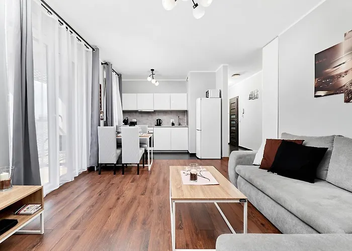 Sikorskiego With Free Garage By Renters Prestige *