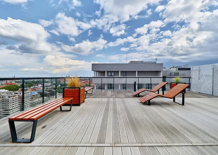 Sikorskiego With Free Garage By Renters Prestige Apartman