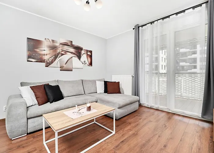 Sikorskiego With Free Garage By Renters Prestige Wrocław