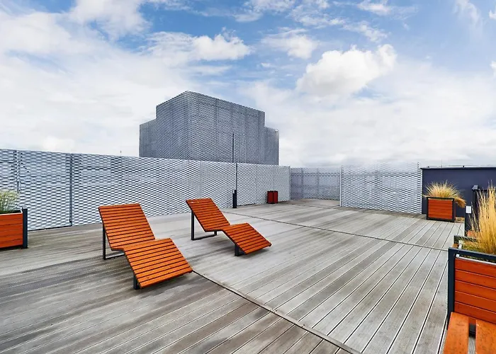 Sikorskiego With Free Garage By Renters Prestige * Wroclaw